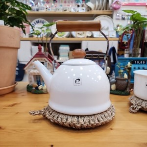 일본 노다호로 POCHKA 법랑 선물 주전자 예쁜 홈카페 직화 인덕션 주전자 1.5L
